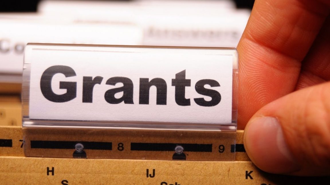 6 Top Continuing Education Scholarships for Teachers