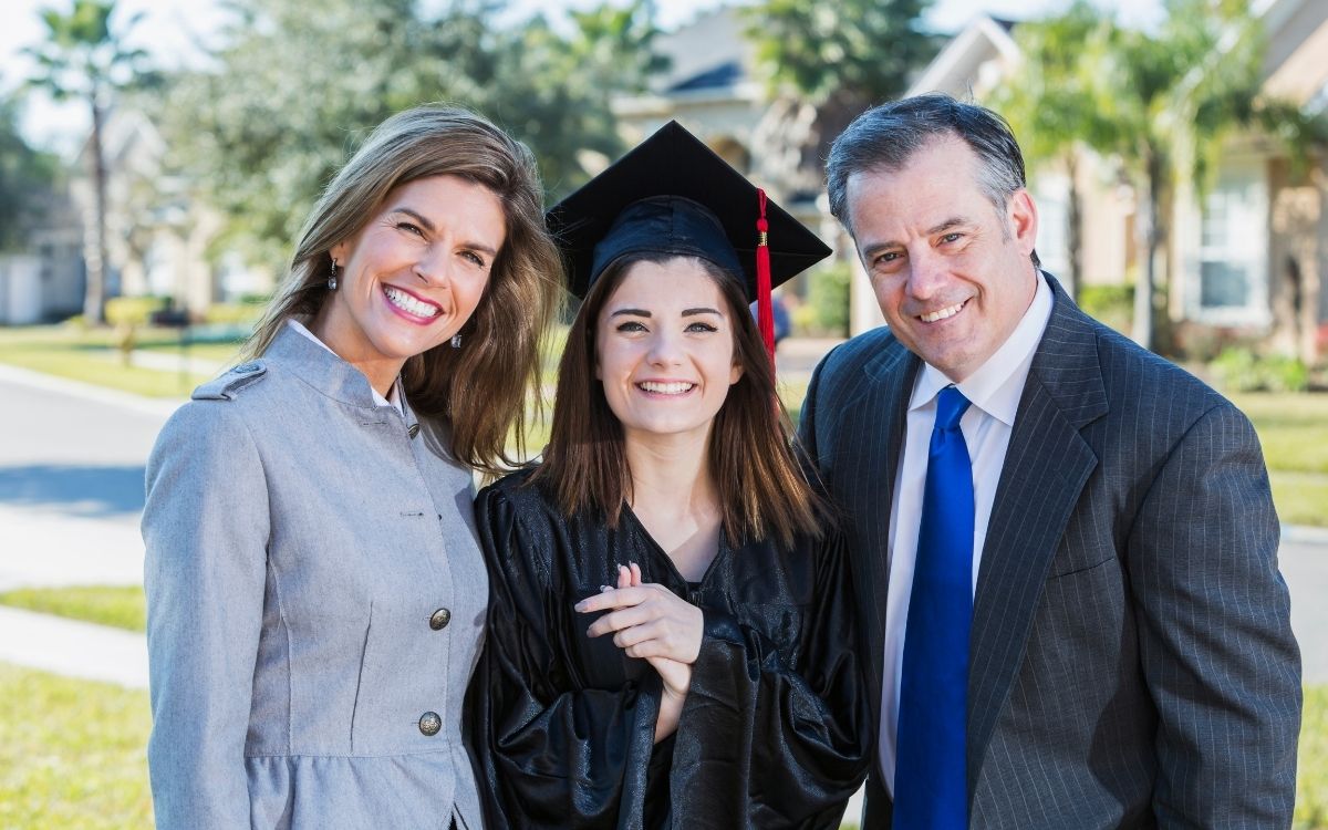 How to Hold a Graduation Ceremony for Homeschoolers